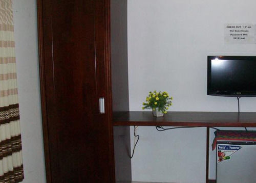 Mai Guest house 2*